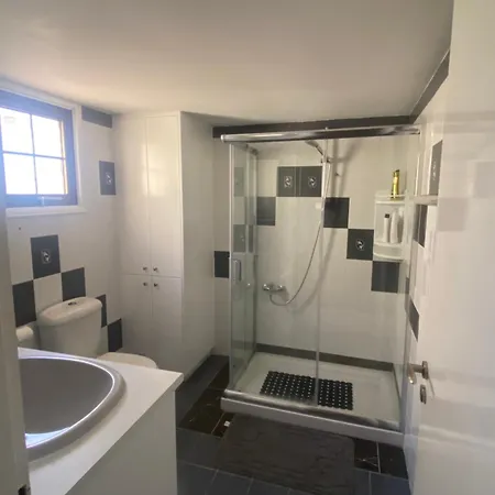 Sweet 3-bedrooms Appartamento Larnaca