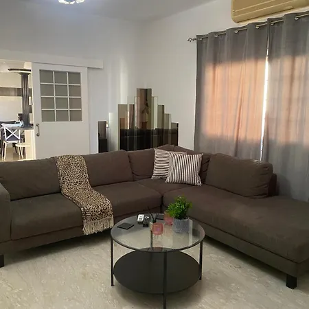 Sweet 3-bedrooms דירה *