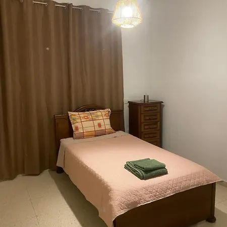 Sweet 3-bedrooms * ラルナカ