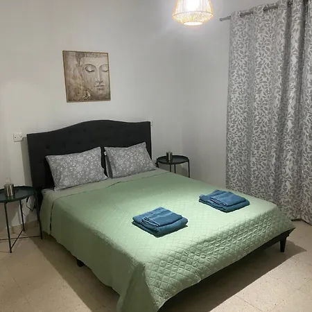 Sweet 3-bedrooms לרנקה